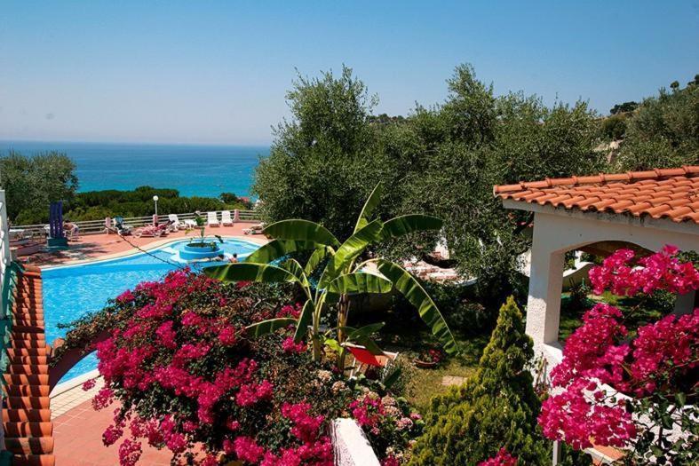 Residence Villaggio Smedile Капо-Ватикано Экстерьер фото