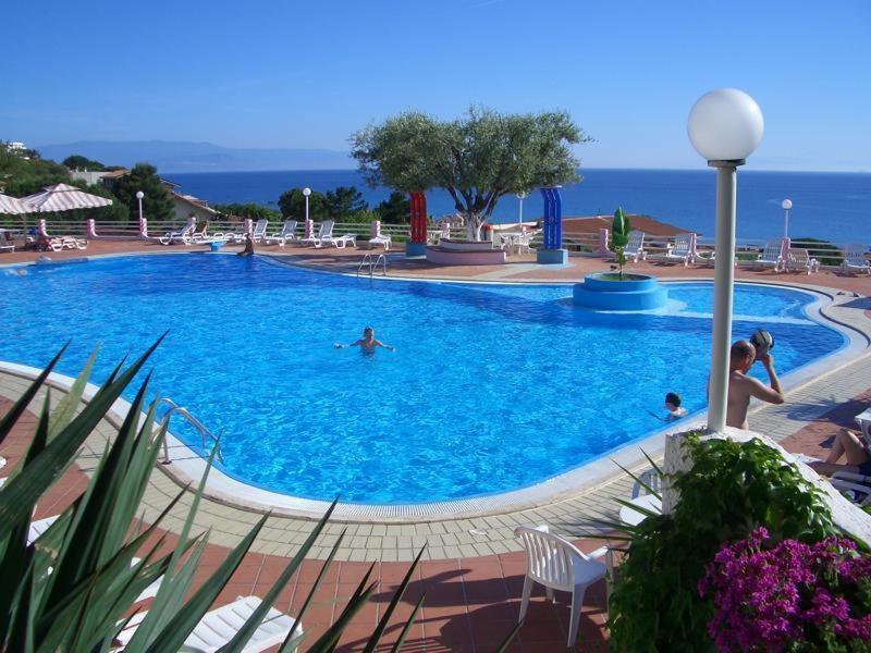 Residence Villaggio Smedile Капо-Ватикано Экстерьер фото